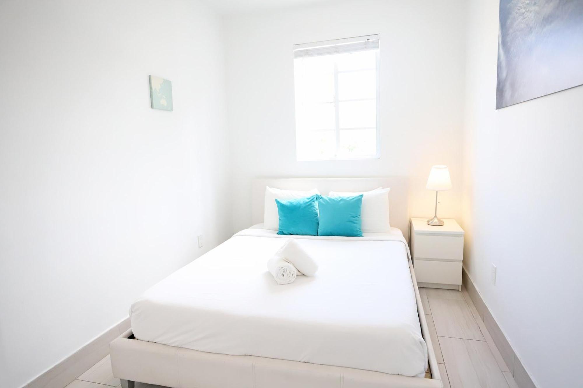 2 Bedroom Apartment 3 Minute Walk To South Beach & Ocean Drive Miami Beach Dış mekan fotoğraf