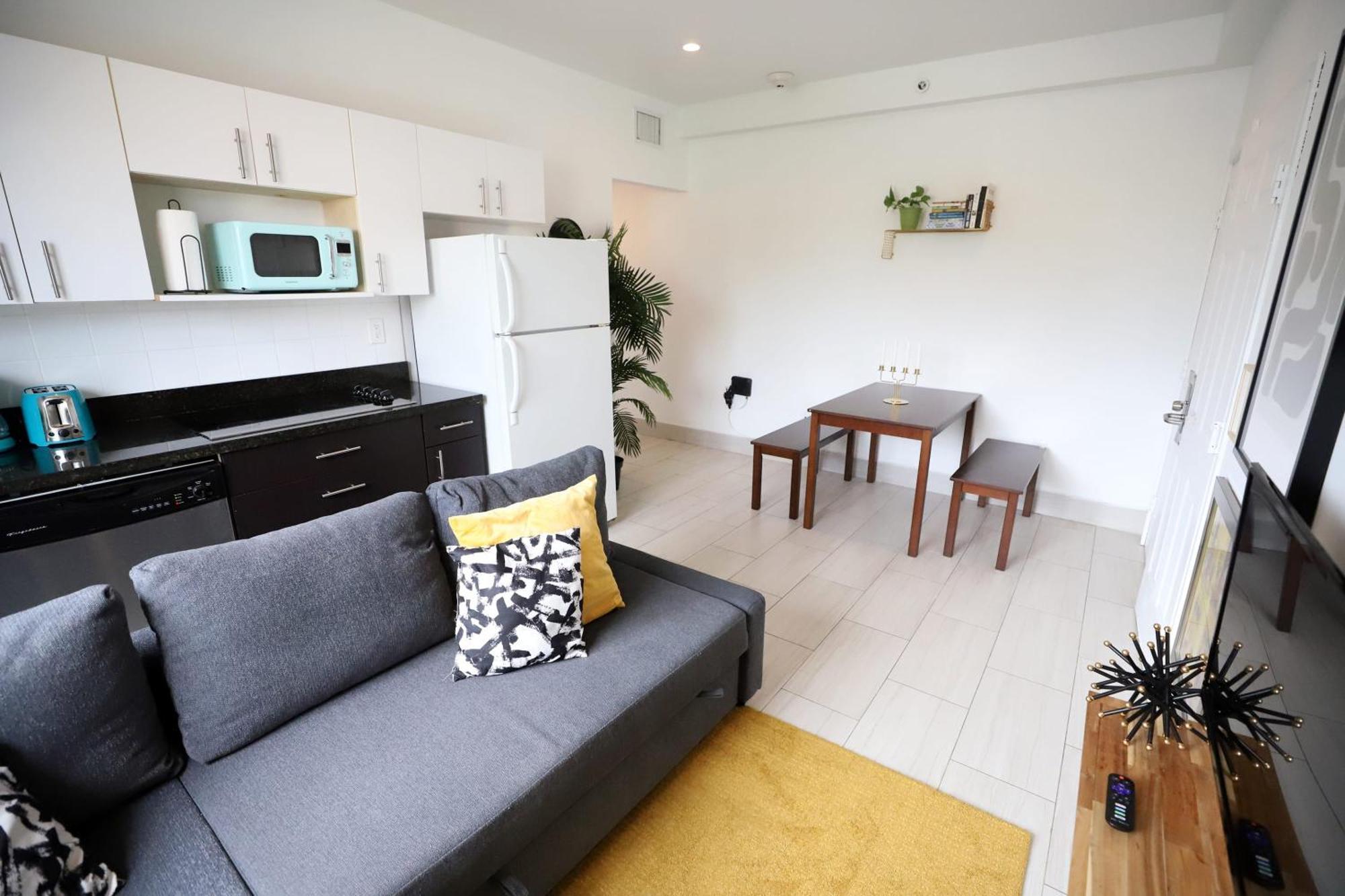 2 Bedroom Apartment 3 Minute Walk To South Beach & Ocean Drive Miami Beach Dış mekan fotoğraf
