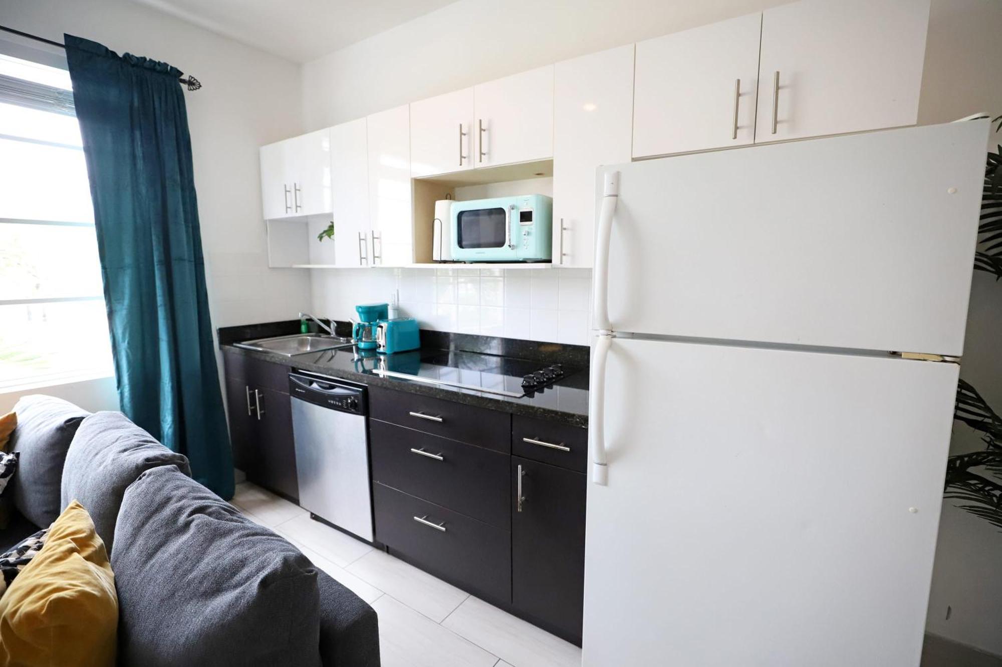2 Bedroom Apartment 3 Minute Walk To South Beach & Ocean Drive Miami Beach Dış mekan fotoğraf