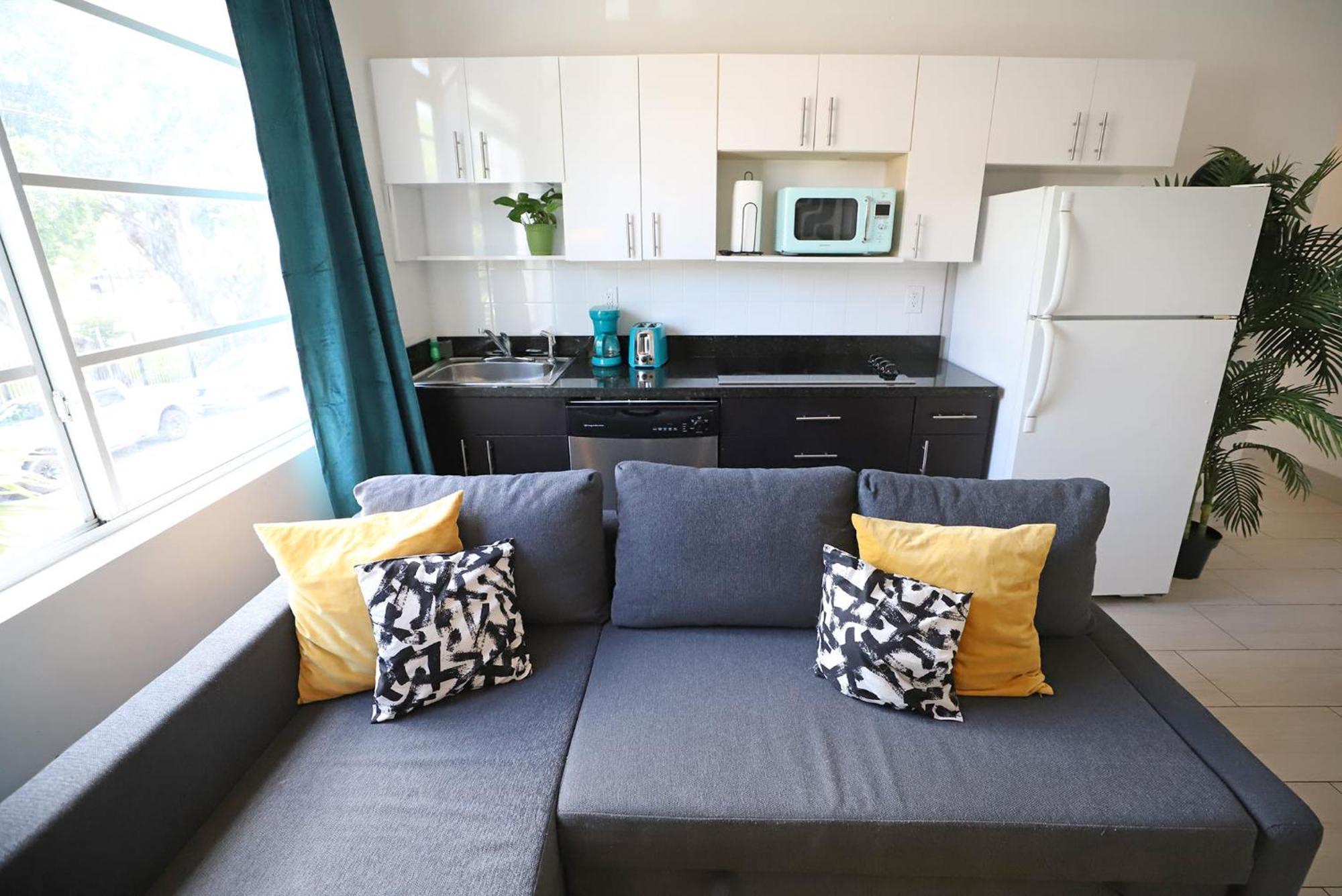 2 Bedroom Apartment 3 Minute Walk To South Beach & Ocean Drive Miami Beach Dış mekan fotoğraf